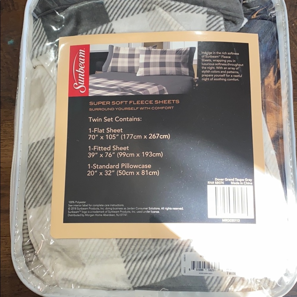 Super soft fleece sheet Twin size